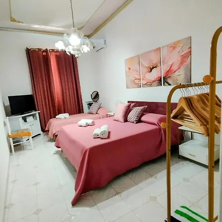 Casa Linda Av אבולה